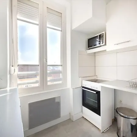 Magnifique A 10 Min Du Centre De Lyon Apartment Villeurbanne